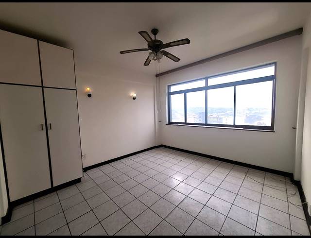 2 BEDROOM APARTMENT FOR SALE IN MARGATE BEACH